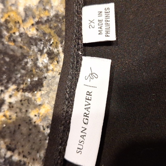 Womens Susan Graver solid black stretch plus size top 2X - Picture 4 of 5